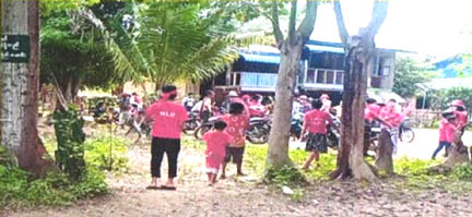 Photographic documentation of Dr. Kyaw Kyaw, candidate for Regional Hluttaw (1) from NLD party campaigning within 500 yards from polling station during advance voting at the polling station of Zayityoe Village polling station, Mi-chaung-eaing Village Tract, Yay-dar-shay Township on 29.10.2020