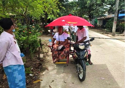 ဥပဒေနှင့်အညီ ဆောင်ရွက်ခြင်းမရှိသည့် ကြိုတင်ဆန္ဒမဲများ ကောက်ယူနေသည့်ပုံ